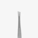 ⁦Eyebrow tweezers CLASSIC 10 TYPE 3 (wide beveled)⁩ – תמונה ⁦2⁩